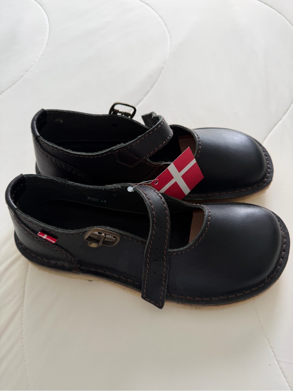Women’s Duckfeet brand Himmerland Mary Jane’s. NWT size 41 (US 10). Black.